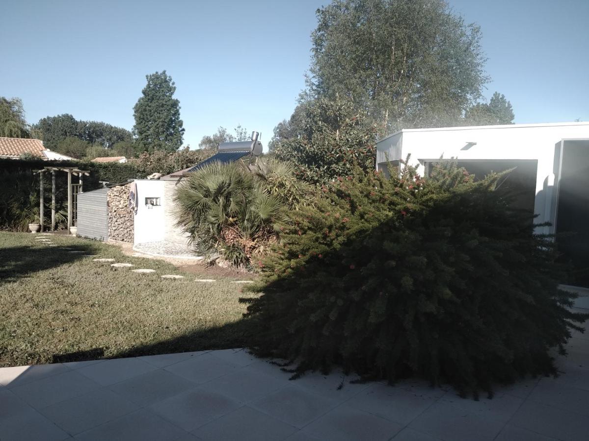 L'Eden Naturiste Spas Challans Bagian luar foto